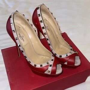 Valentino red Pumps